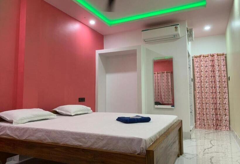 디럭스 룸, Goroomgo Hotel Shree Gundicha Puri