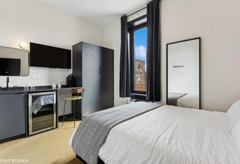 חדר סטנדרט חדר אמבטיה משותף, Logan Square Sro