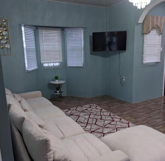 اتاق استاندارد, 43 Dougville Melanie Ecd