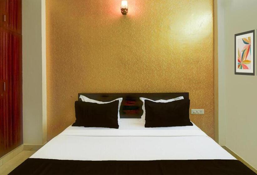 Quarto Triplo Clássico, O Pratap Palace