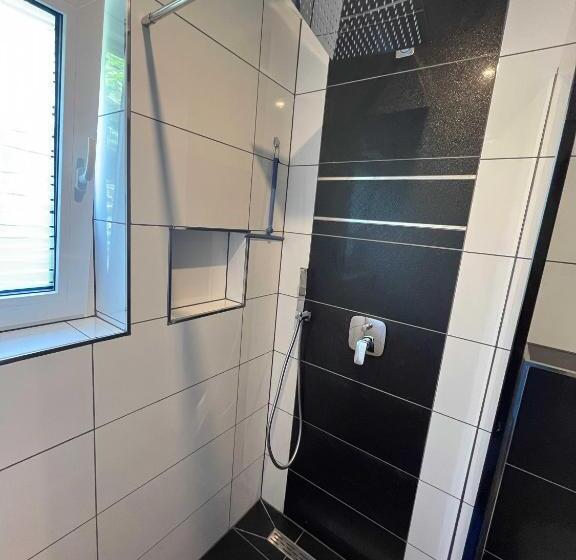 Quarto Estandar, Pension Andelsen