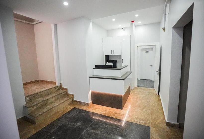 带1个卧室的带阳台的公寓, Saraydeluxepremium Otel