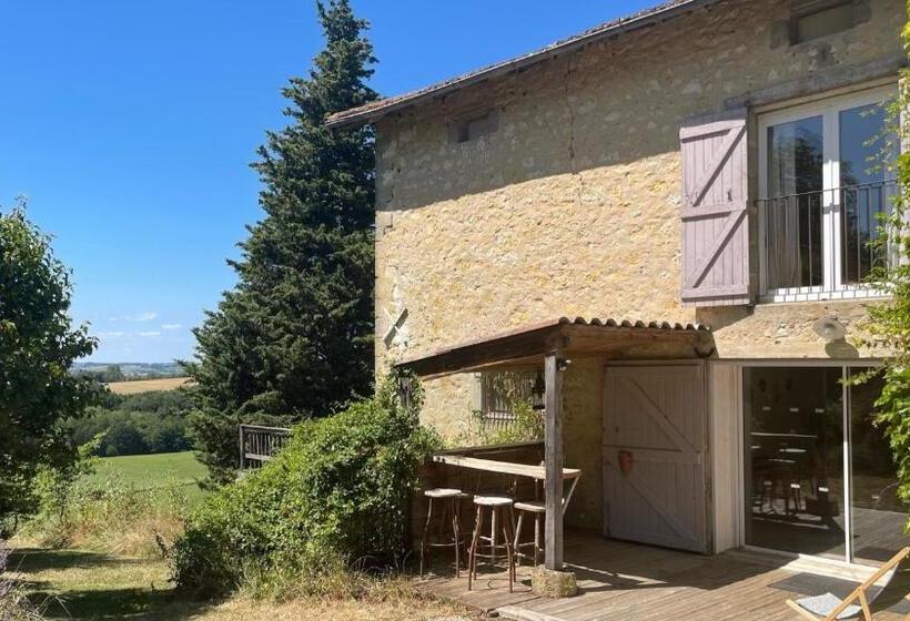 Четырехместный Номер Стандарт, Hameau Du Hour   Chambre D Hôtes Et Gîtes