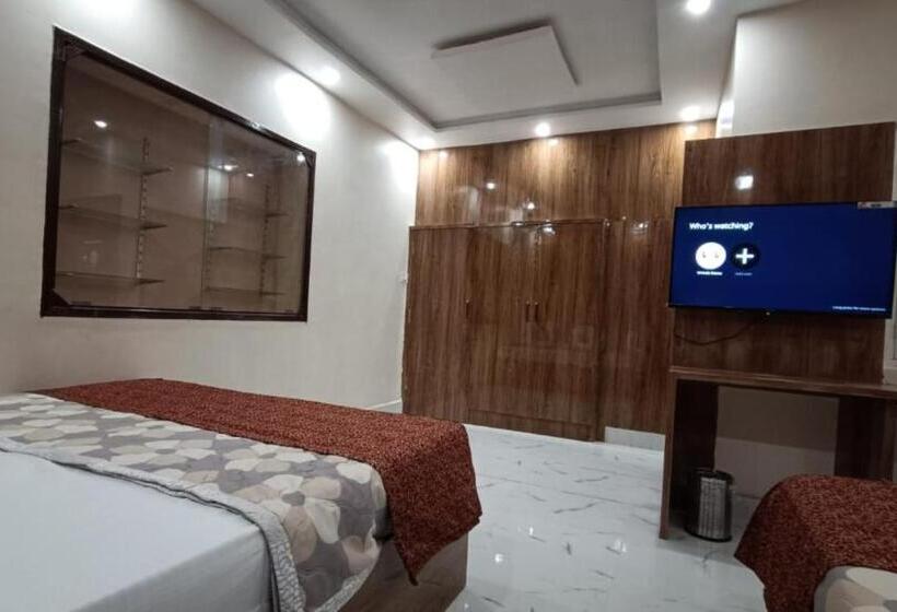 Quarto Quádruplo Deluxe, Goroomgo Vrrinda Home Stay Varanasi