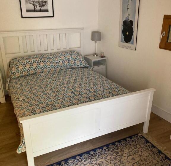 Номер Стандарт, Quiet Double Ensuite Room, Own Entrance