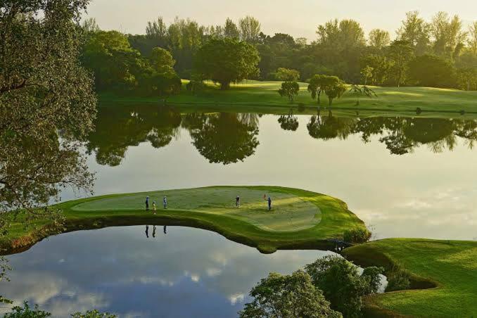 Апартаменты 3 Спальни, Blue Canyon Golf Course Condos