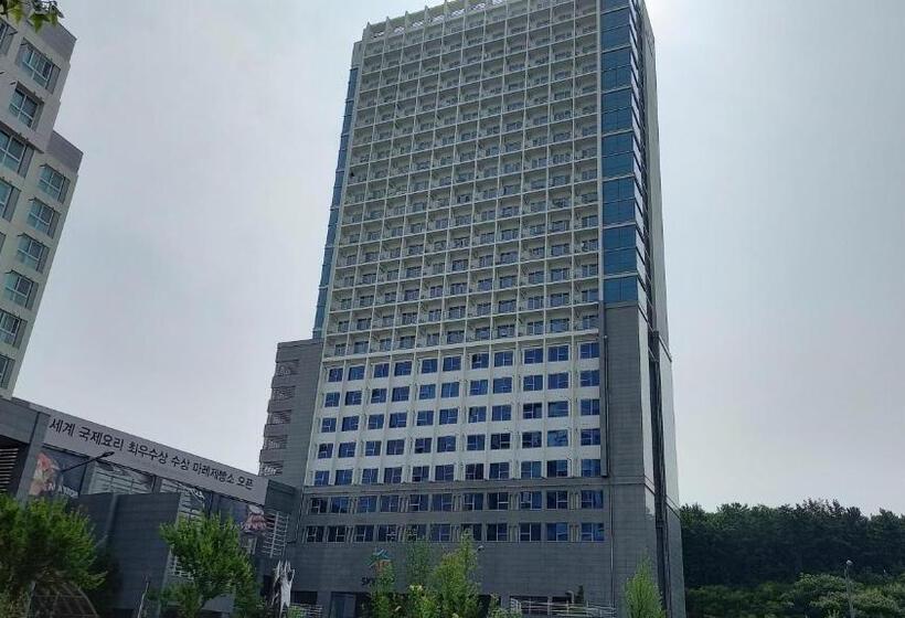 스탠다드 테라스 룸, 인천공항 운서역 5분 스카이탑 레지던스 호탤 태라스 롯데마트 무료주차 신축풀옵션