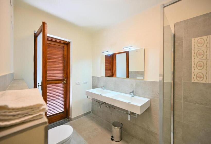 Номер Стандарт с Террасой, Figaro Rooms   Ischia