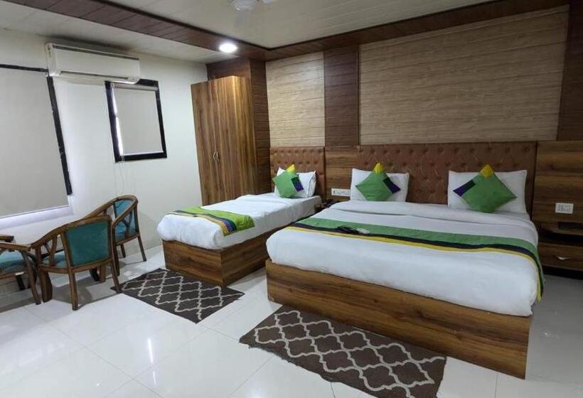 Номер Deluxe, Gloab Residency Near Delhi Airport