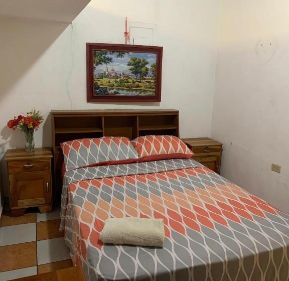 バス共有のスタンダードルーム, Hostal Cumbres De El Salvador Escalón