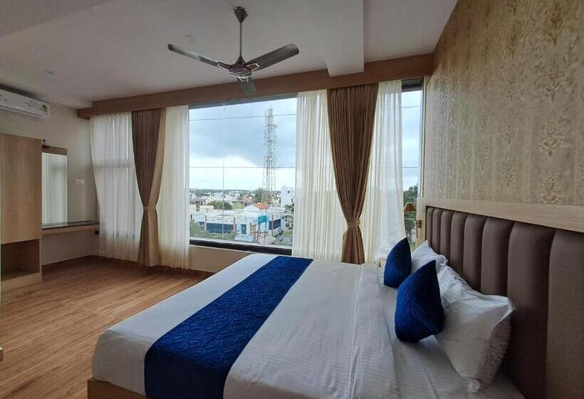 Люкс, Sky Inn