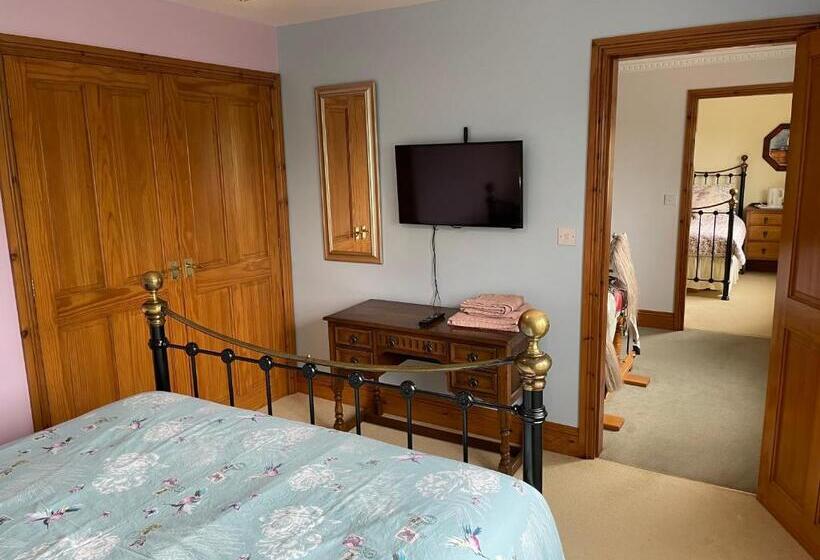 Номер Стандарт, Birch House B&b