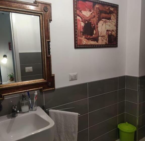 Quarto Estandar, Casa Luce