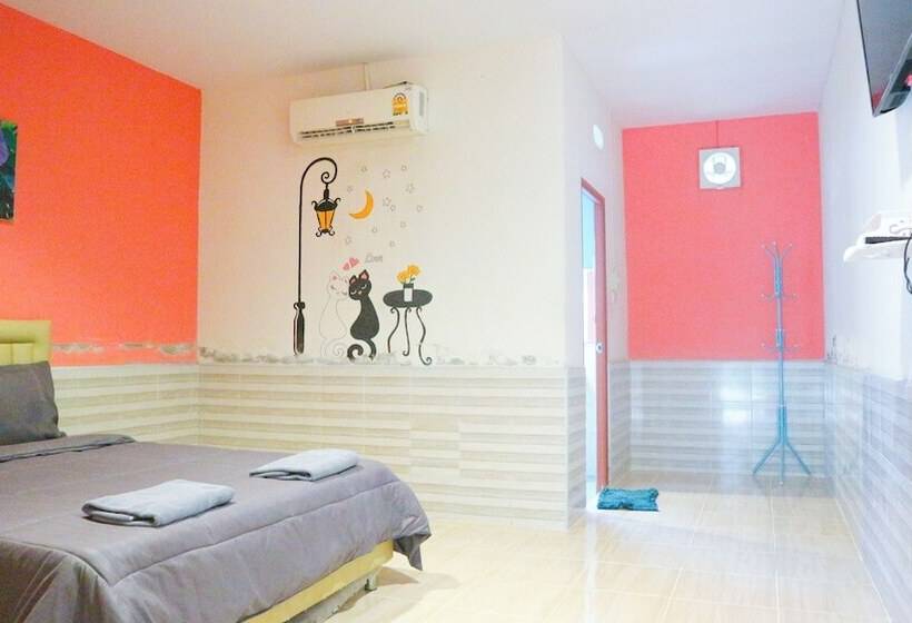 디럭스 룸, The Moon Resort Phetchaburi