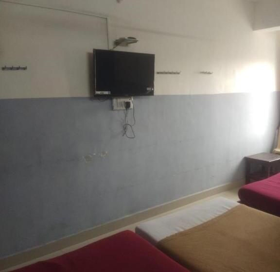 Номер Стандарт Трехместный, Sai Lodge