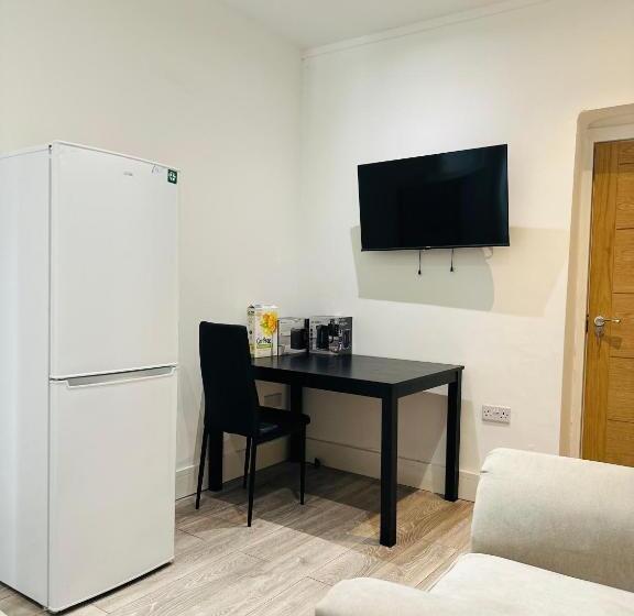 Номер Стандарт, Luxury Rooms Liverpool