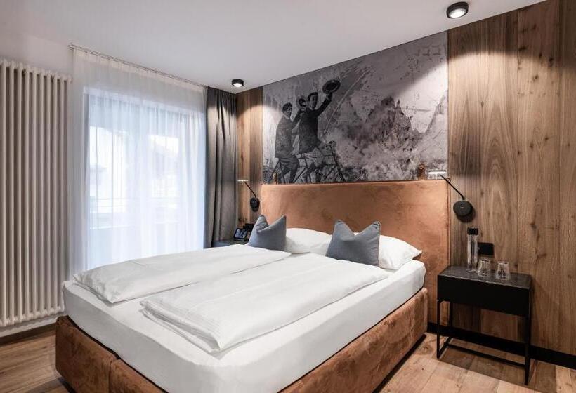 Quarto Estandar com Sacada, Linder Cycling