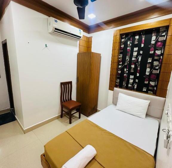 豪华单人间, Embassy Grand Boarding And Lodging