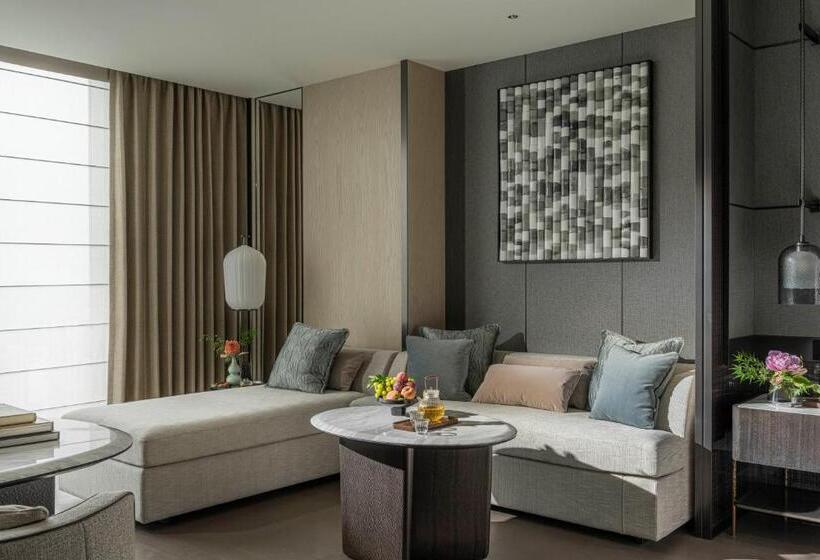 Номер Премиум, Four Seasons Hotel Hangzhou At Hangzhou Centre