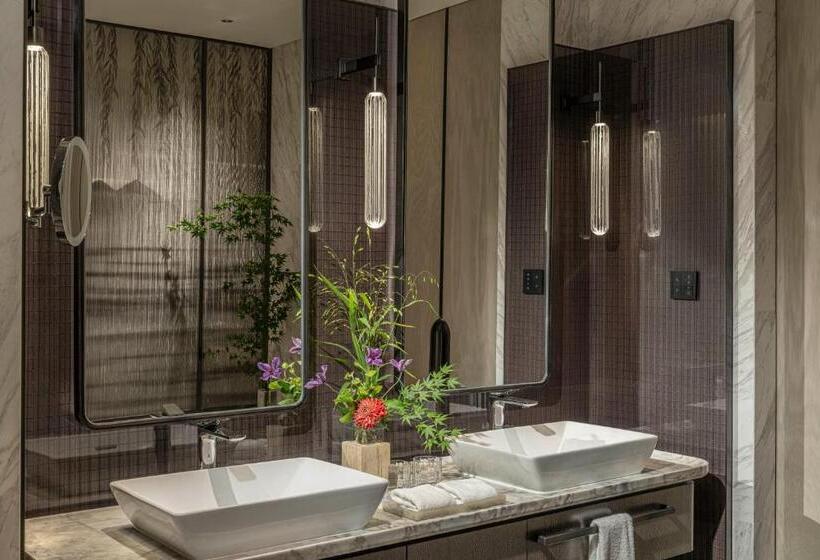 Номер Премиум Вид на Город, Four Seasons Hotel Hangzhou At Hangzhou Centre