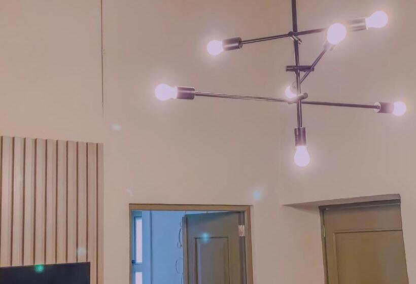 اتاق لوکس, Casa Sta Ines