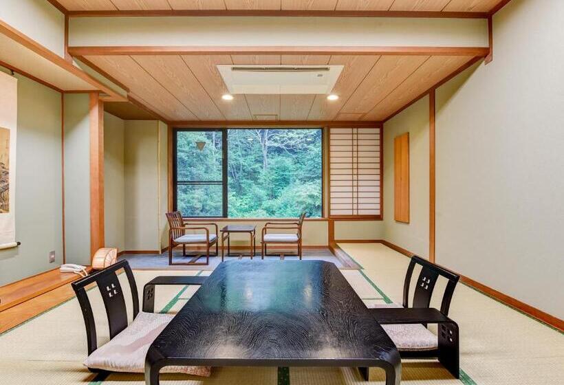 Семейный Номер, 式部のやかた井筒屋