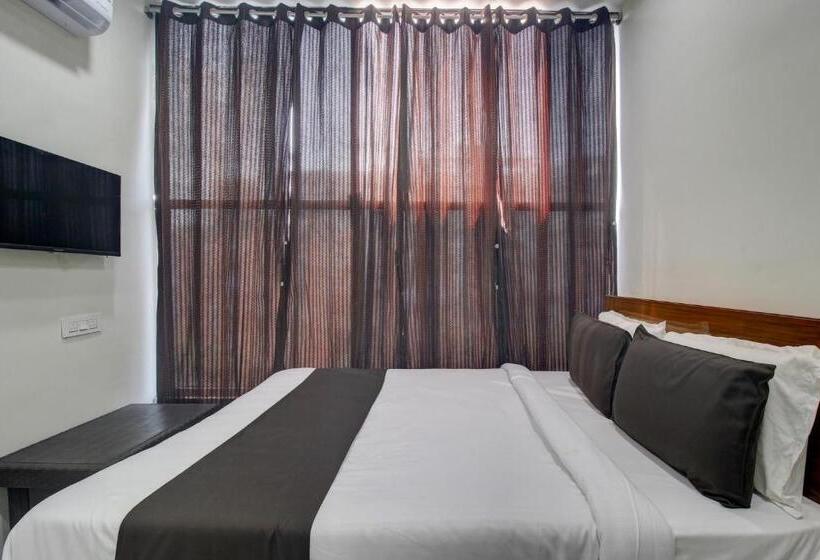 三人经典房间, Oyo Flagship Hotel Moon Light