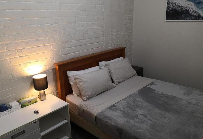 Economy Szoba, Oceanic Hostel
