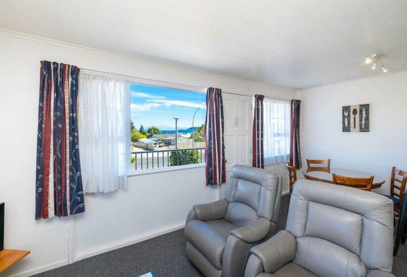 Номер Стандарт, Chevron Motel