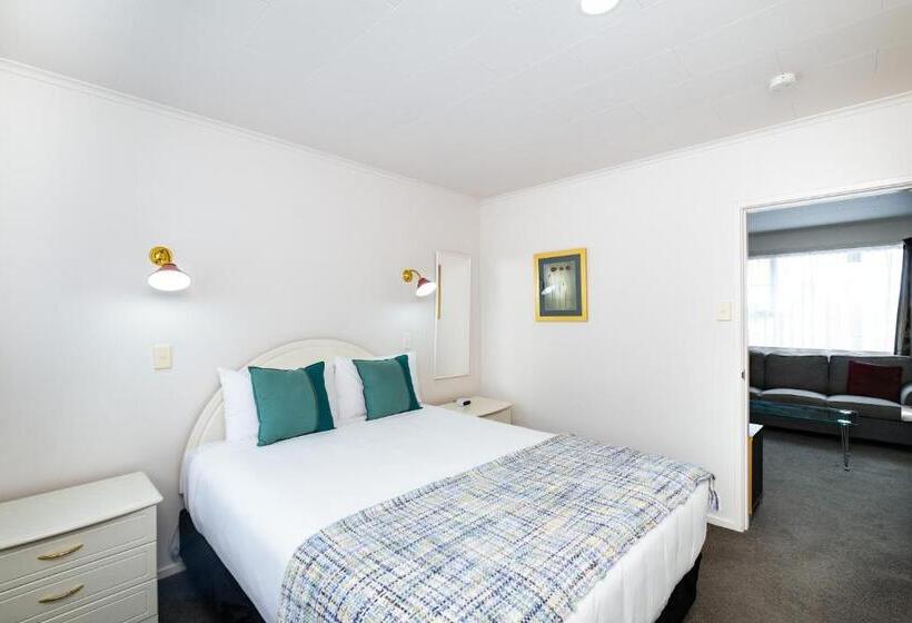 Апартаменты 1 Спальня, Chevron Motel
