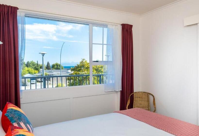 Апартаменты 2 Спальни, Chevron Motel