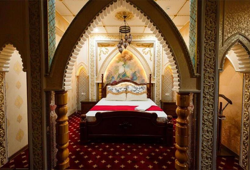 سوییت لوکس, Salut Hotel Almaty
