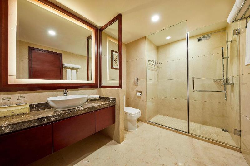 Номер Deluxe, Four Points By Sheraton Danzhou