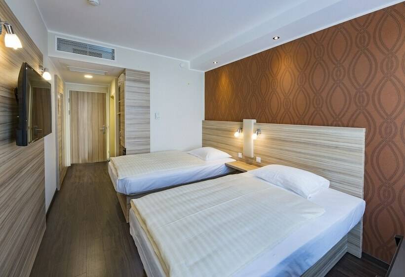 Номер Стандарт, Leonardo Boutique Hotel Linz City Center