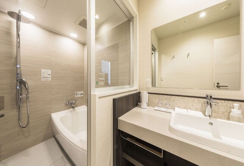 Номер Стандарт, Tokyu Stay Kyoto Sanjokarasuma
