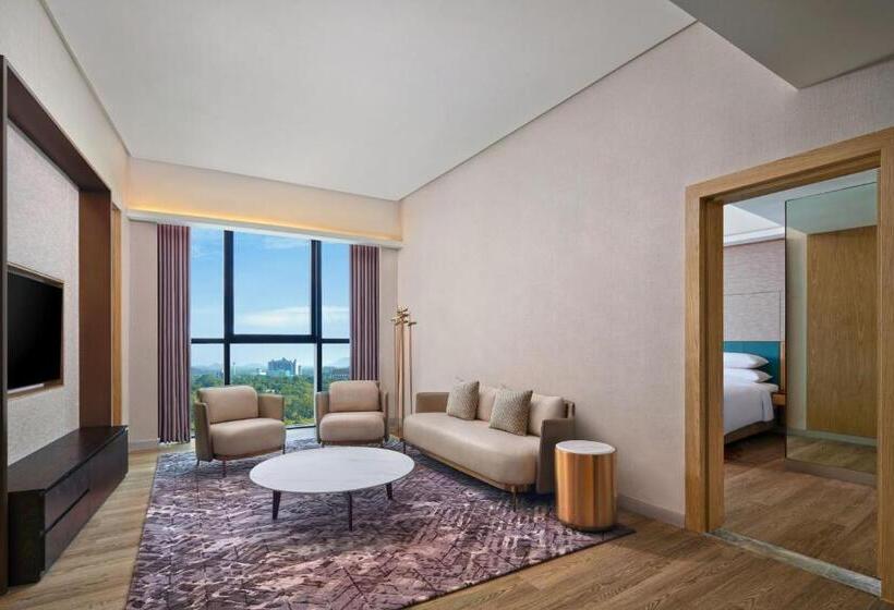 Люкс Executive Кровать Кинг, Sheraton Kuching