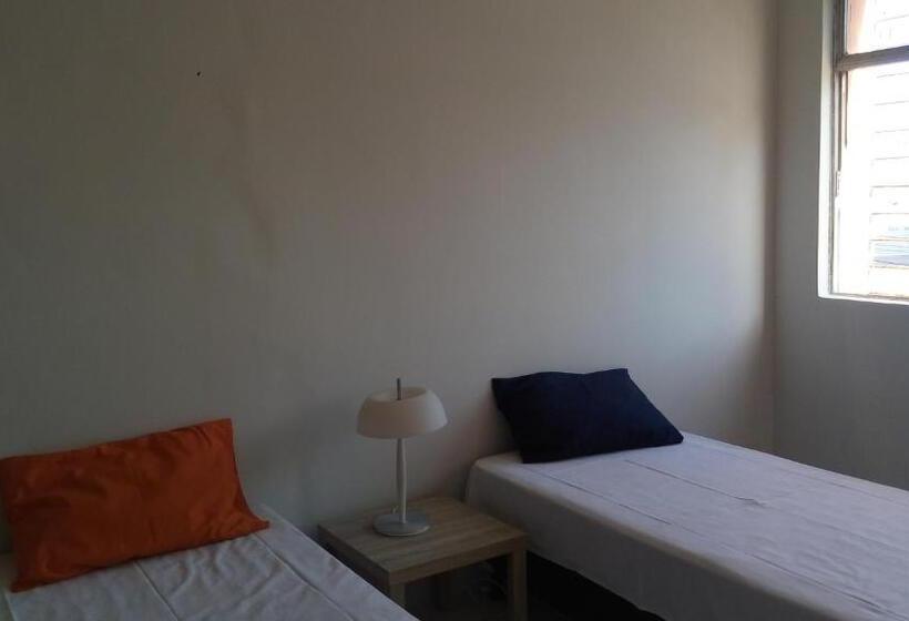 غرفة قياسية ثلاثية, Mangue Oranje Hostel