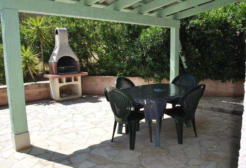 Дом 2 Спальни, Residence U Latonu