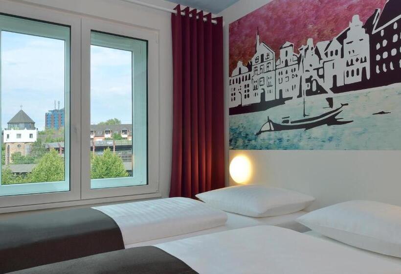 Номер Стандарт, B&b Hotel Lüneburg