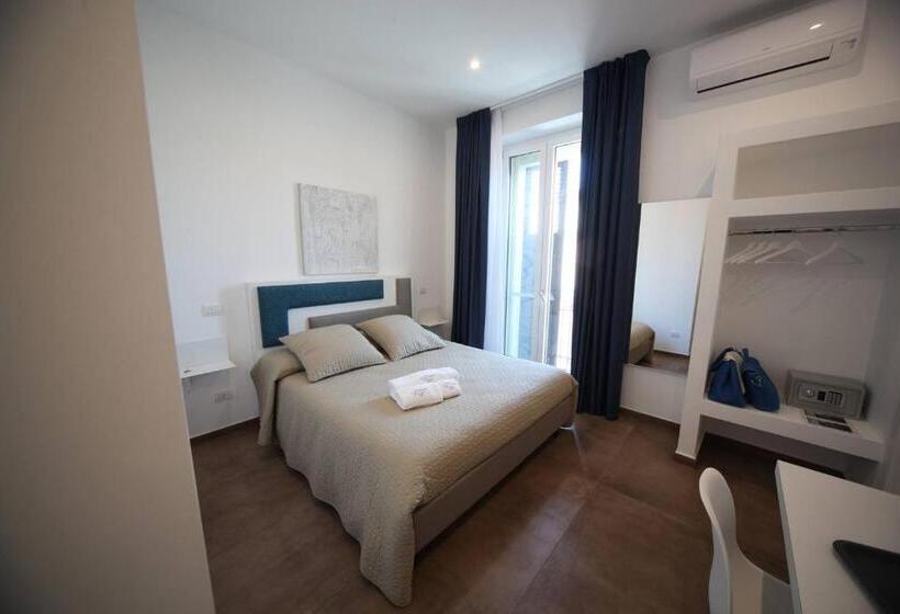 Quarto Estandar, Essence