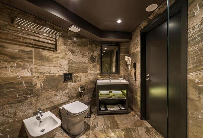 Номер Deluxe, All Seasons Residence Hotel   Free Parking
