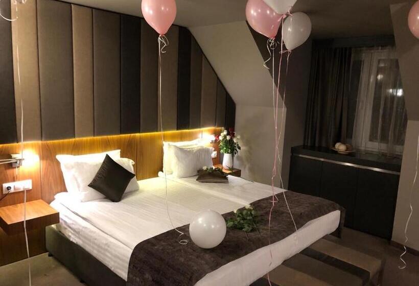 Люкс Вид на Горы, All Seasons Residence Hotel   Free Parking