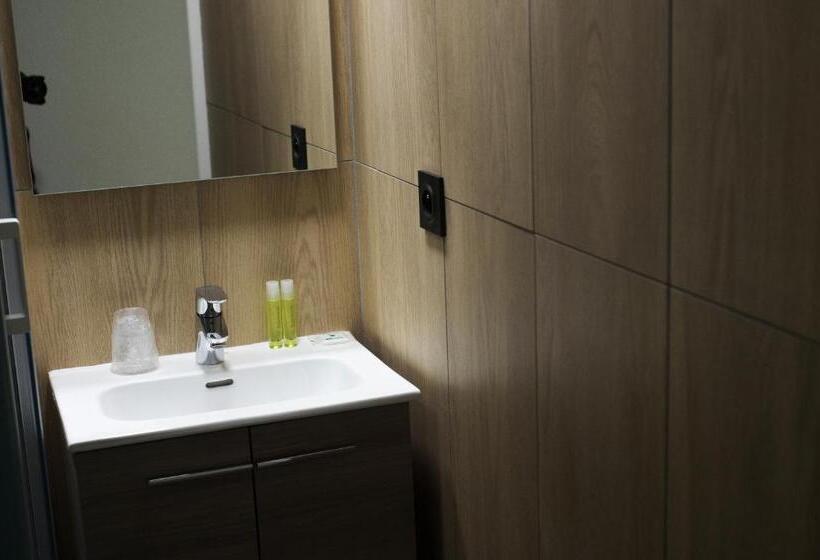 Номер Стандарт Индивидуальный, Brit Hotel Essentiel Arverne   Clermont Ferrand Sud