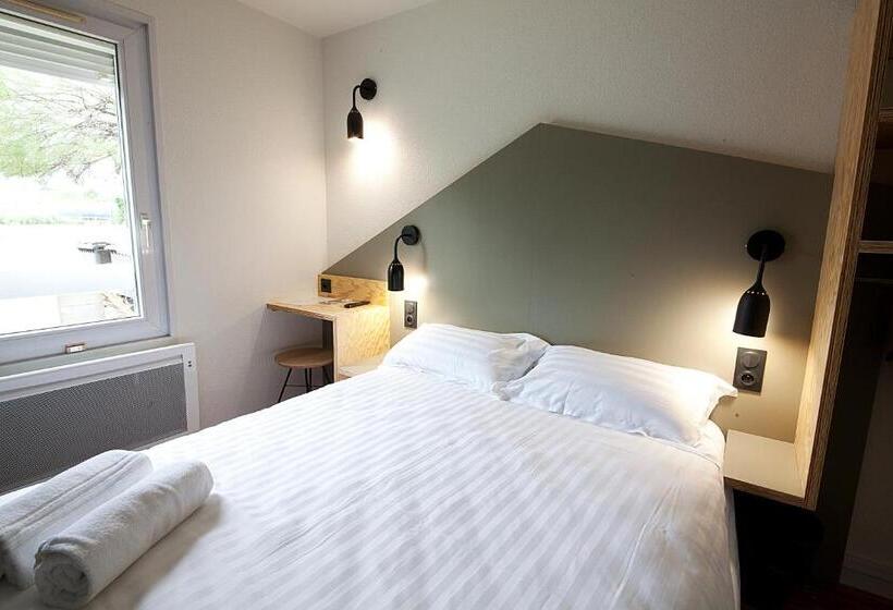 Номер Стандарт Адаптированный для Инвалидов, Brit Hotel Essentiel Arverne   Clermont Ferrand Sud