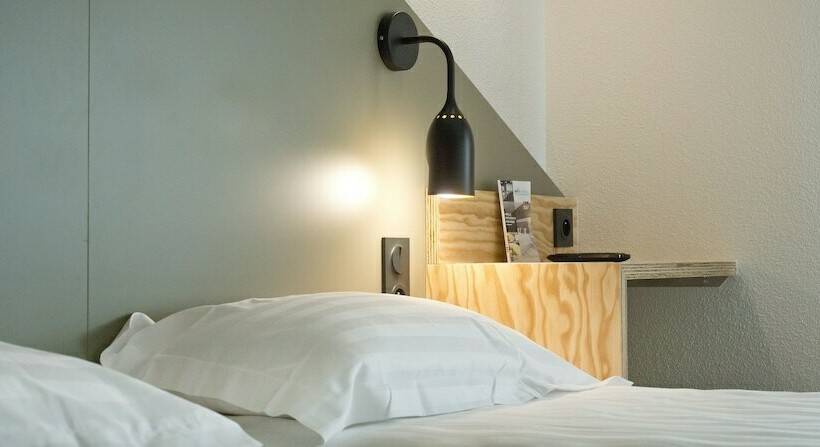 Номер Стандарт, Brit Hotel Essentiel Arverne   Clermont Ferrand Sud