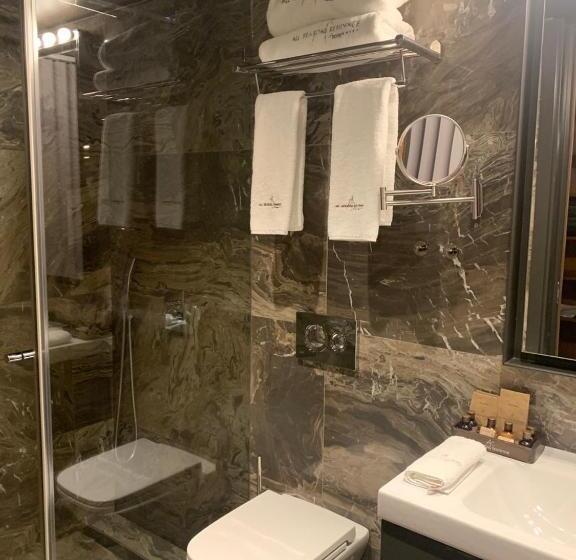 Номер Deluxe, All Seasons Residence Hotel   Free Parking