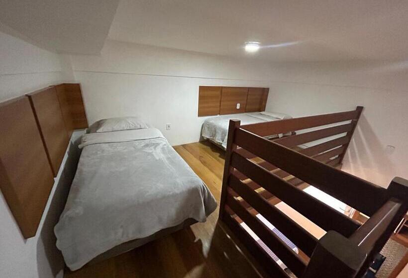 Quarto Familiar, Aromas De Penedo