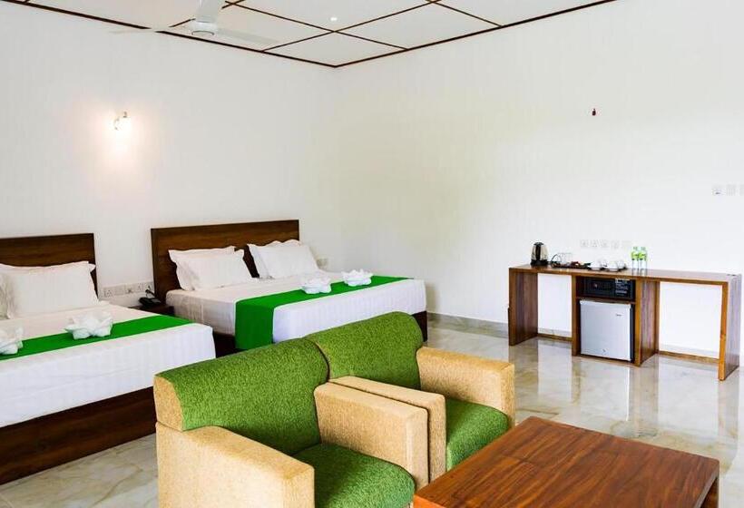 Семейный Номер Deluxe, Yala Hotel Elephant Eye