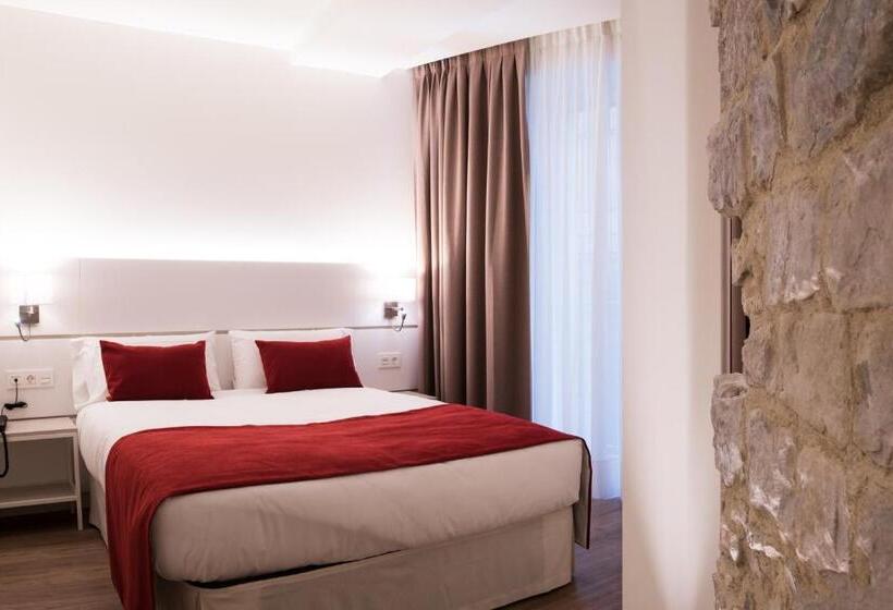 Номер Стандартный с Видом, Pompaelo Plaza Del Ayuntamiento & Spa