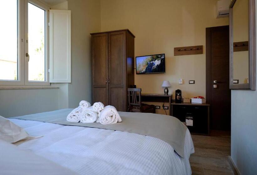 Standart Oda, Eos Room And Breakfast